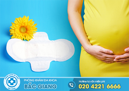 Bà bầu ra nhiều khí hư màu vàng cảnh báo bệnh gì?